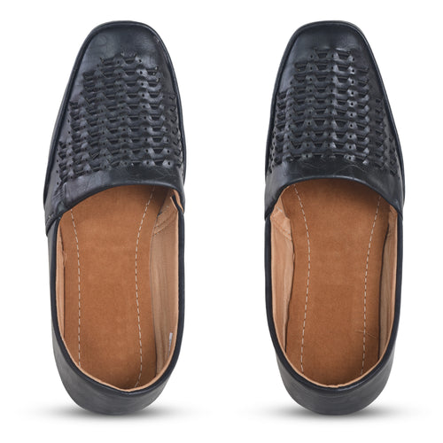 Designer Black Jutis For Men