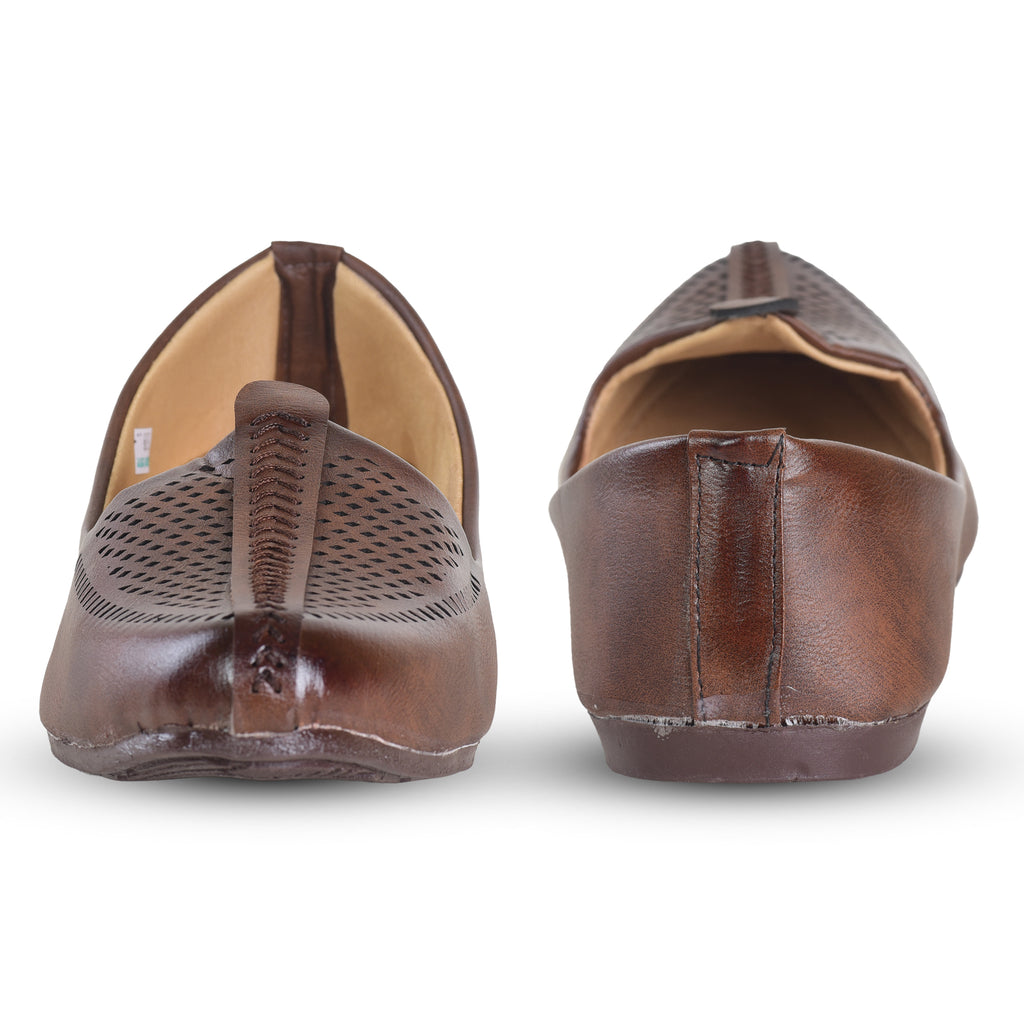Designer Brown Jutis For Men