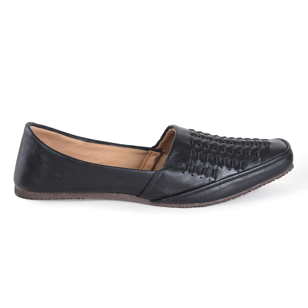 Designer Black Jutis For Men