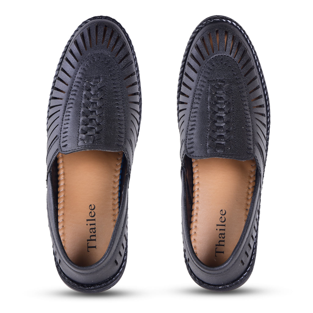Designer Black Jutis For Men