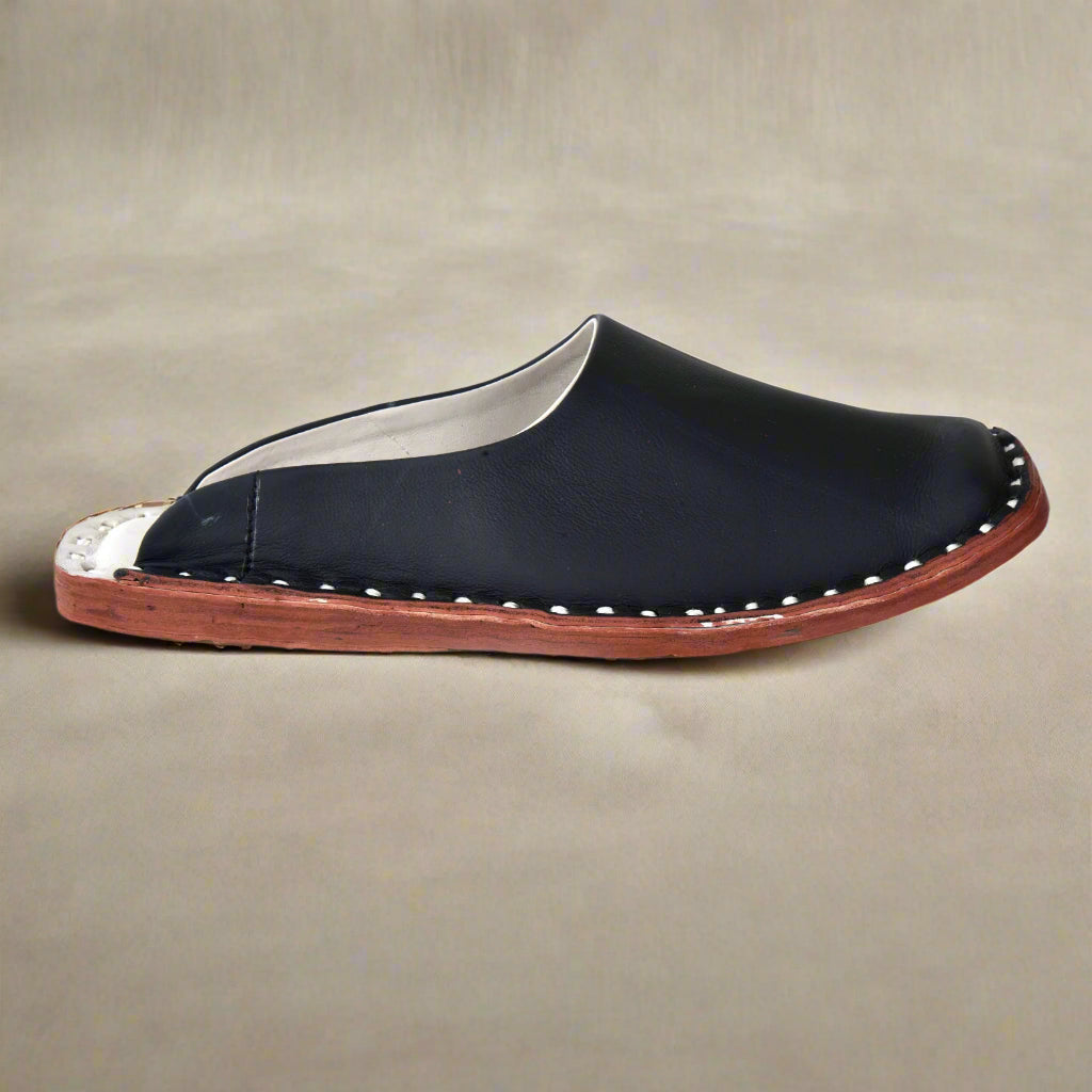 Leather Black Jutis For Men