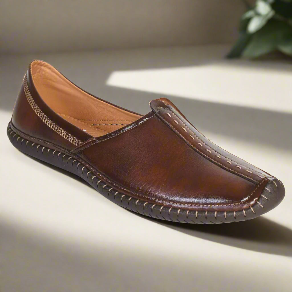 Kolapuri Centre Men's Ethnic Brown Jutis
