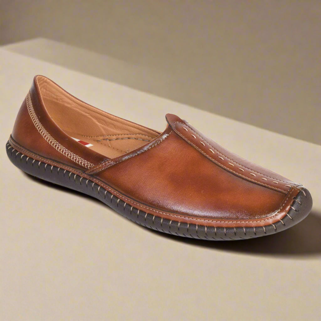 Kolapuri Centre Men's Ethnic Tan Jutis