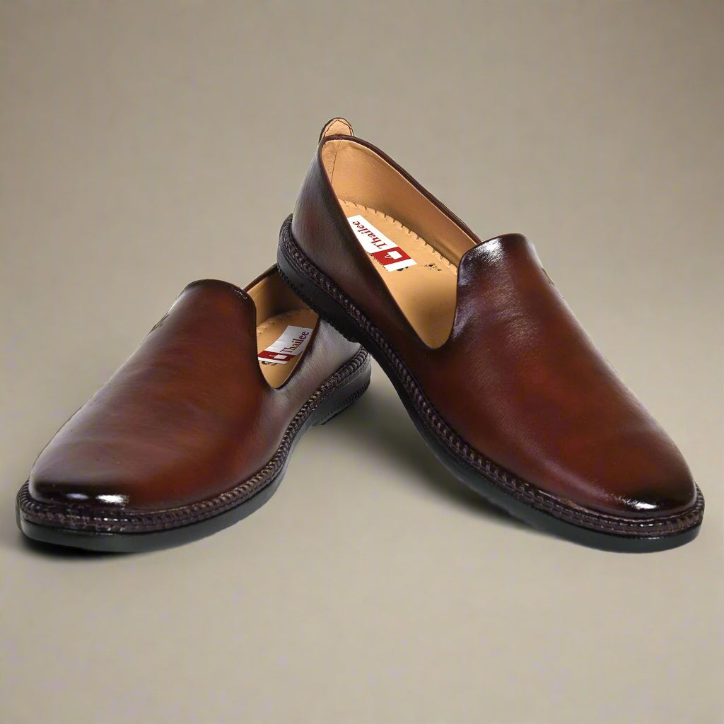 Kolapuri Centre Designer Brown Jutis For Men