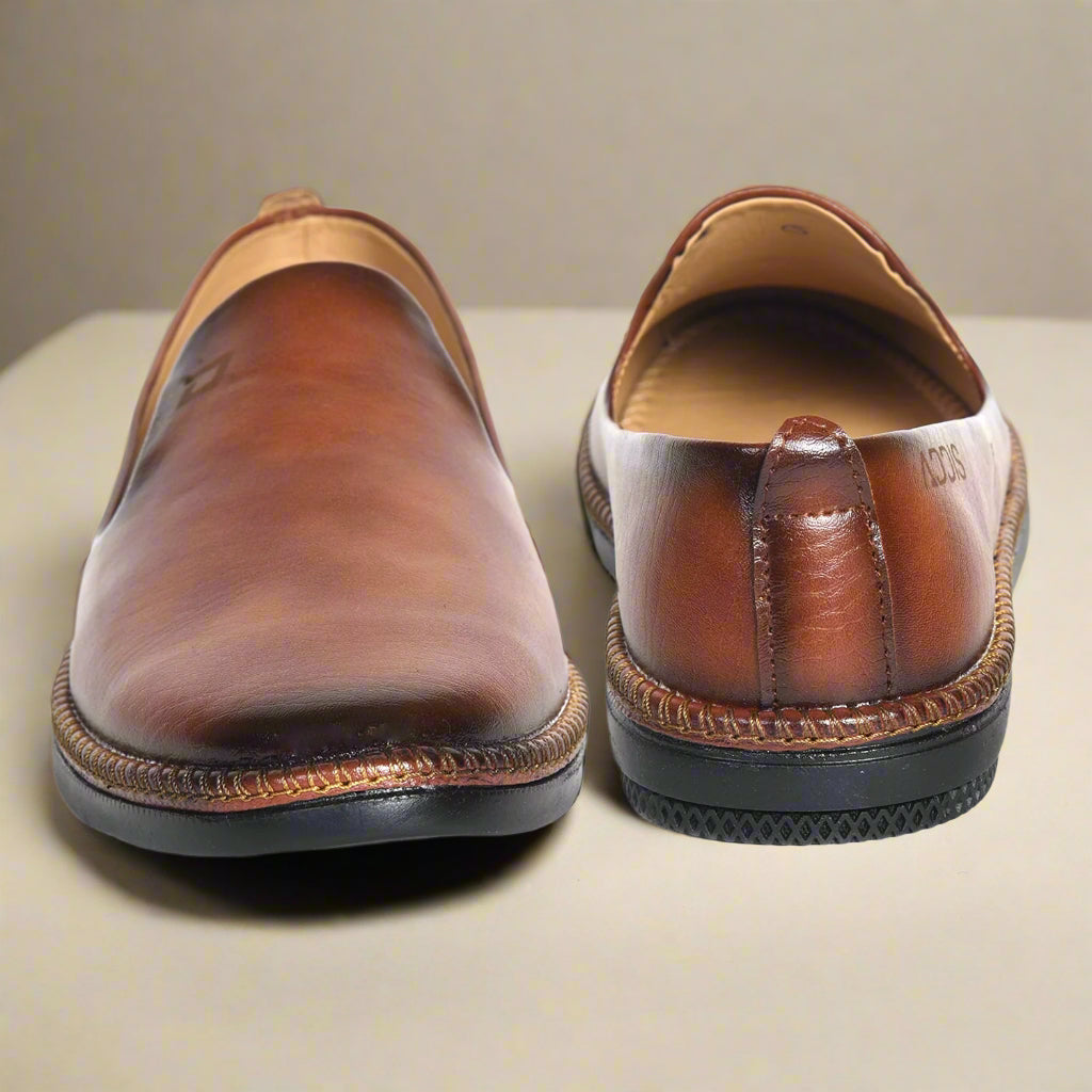 Kolapuri Centre Designer Brown Jutis For Men