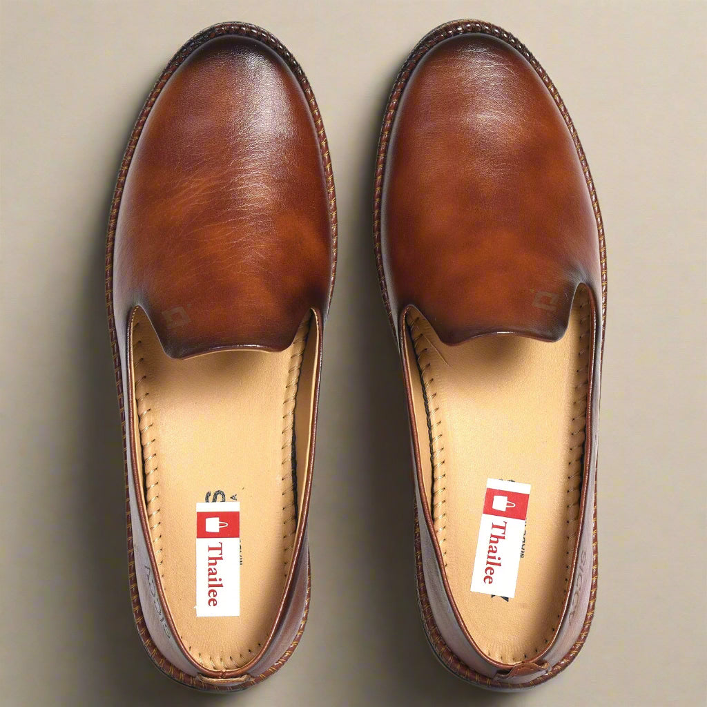 Kolapuri Centre Designer Brown Jutis For Men